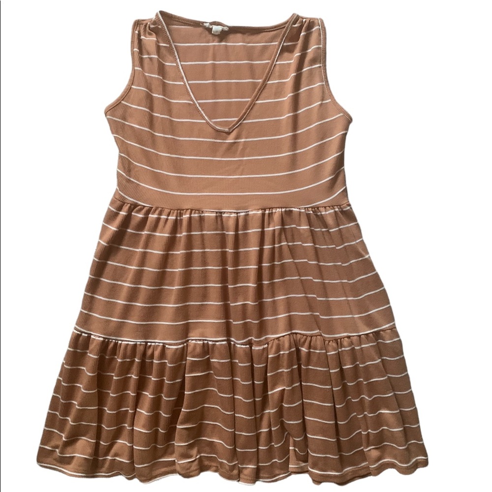 See You Monday Womans Sleeveless Ruffled Stacked Dress Size Medium V neck